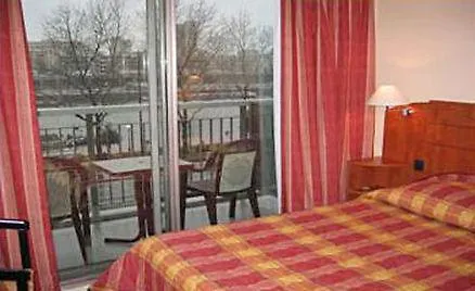 Hotel Kyriad Direct Centre Gare