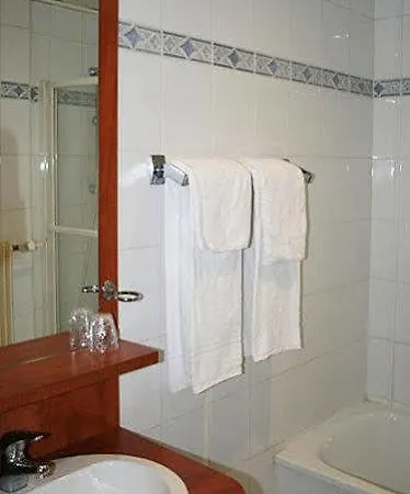 Kyriad Direct Centre Gare 2*