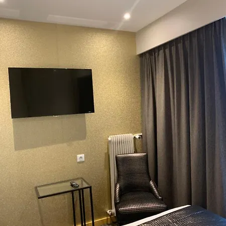 Kyriad Direct Centre Gare 2*