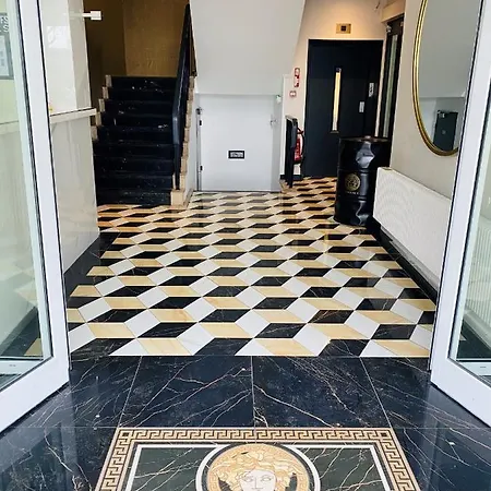 Kyriad Direct Centre Gare Hotel